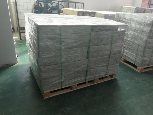 48*64cm Water Based Ink PET Offset Printing Film Resistensi Kimia 75mic PET release film